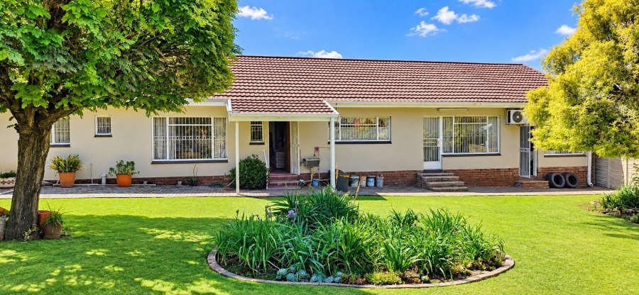 3 Bedroom Property for Sale in Fichardt Park Free State